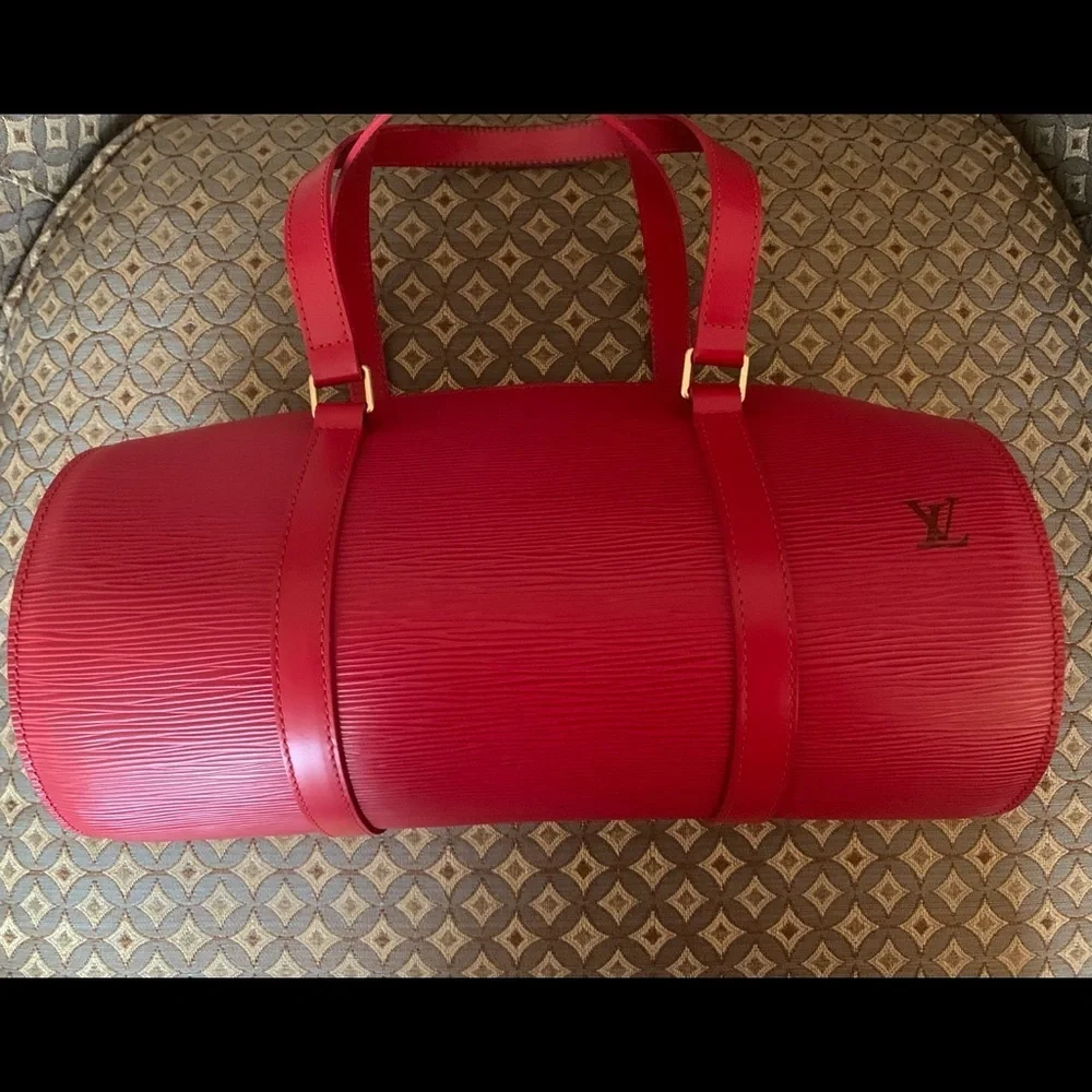 SALE🔥3pcs. Louis Vuitton Vintage Epi Soufflot bag & Pouch & Dust bag-Great CNDTN